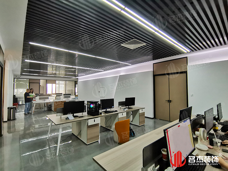 办公区装建成效实景图
