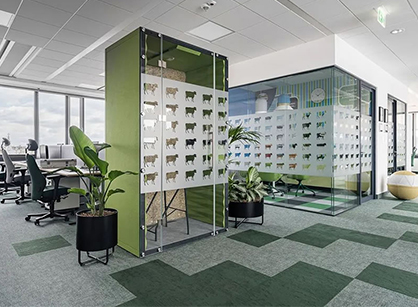 舒服且现代的办公装建设计空间是怎么打造的呢——Hochland乳品公司